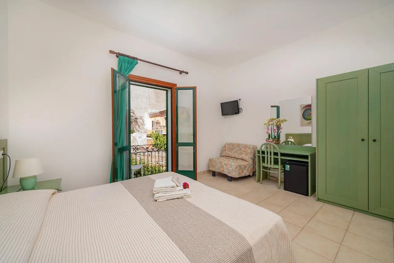 Hotel Marinaro Santa Teresa Gallura Italië